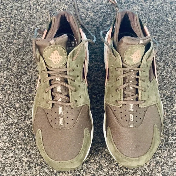 Nike Air Huarache! - Picture 7 of 8